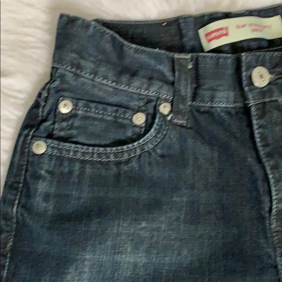 Levis 514 Straight Fit - Picture 3 of 5